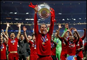 Van Dijk cùng Liverpool gặt hái nhiều thành công.