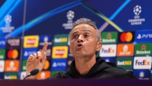 Những cảnh Luis Enrique mắng các cầu thủ PSG trong phòng thay đồ được công khai trong bộ phim tài liệu.