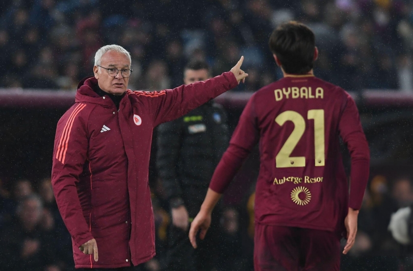 Claudio Ranieri sẵn sàng để Dybala rời AS Roma.